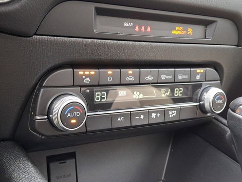 Used 2019 MAZDA CX-5 Touring image 18