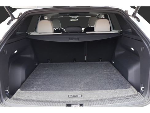 Certified 2024 Volkswagen Atlas Cross Sport SEL Premium R-Line AWD/4WD image 18