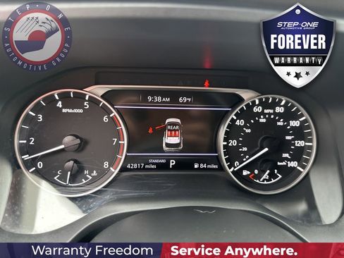 Used 2023 Nissan Rogue SV FWD image 39