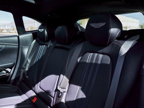 Used 2025 Aston Martin DBX 707 image 43