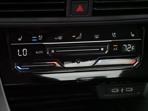 Certified 2026 Volkswagen Jetta SEL FWD image 23