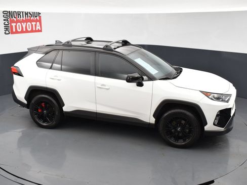 Used 2020 Toyota RAV4 XLE w/ XLE Grade Weather Package AWD/4WD image 22