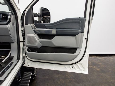 Used 2024 Ford F350 Limited w/ FX4 Off-Road Package AWD/4WD image 36
