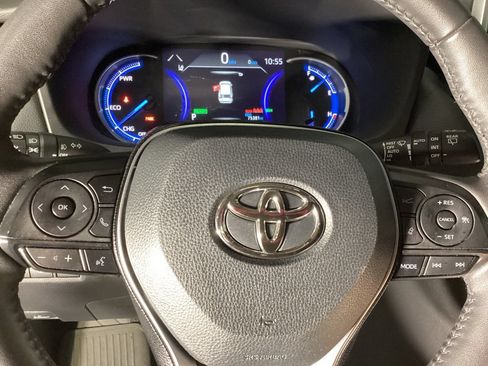 Used 2021 Toyota RAV4 XSE AWD/4WD image 19