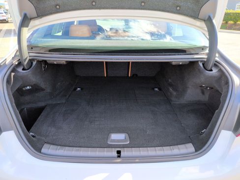 Used 2019 BMW 530e 530e iPerformance w/ Convenience Package image 32