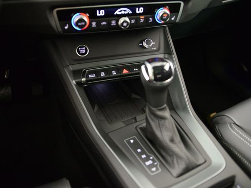 New 2025 Audi Q3 2.0T Premium w/ Convenience Package image 16