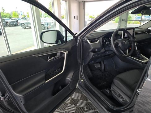 Used 2024 Toyota RAV4 XLE w/ Weather Package AWD/4WD image 18