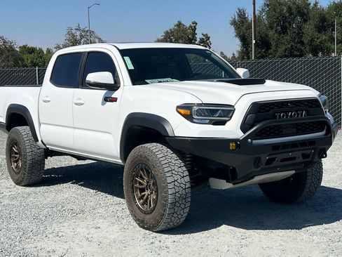 Used 2020 Toyota Tacoma TRD Pro AWD/4WD image 10