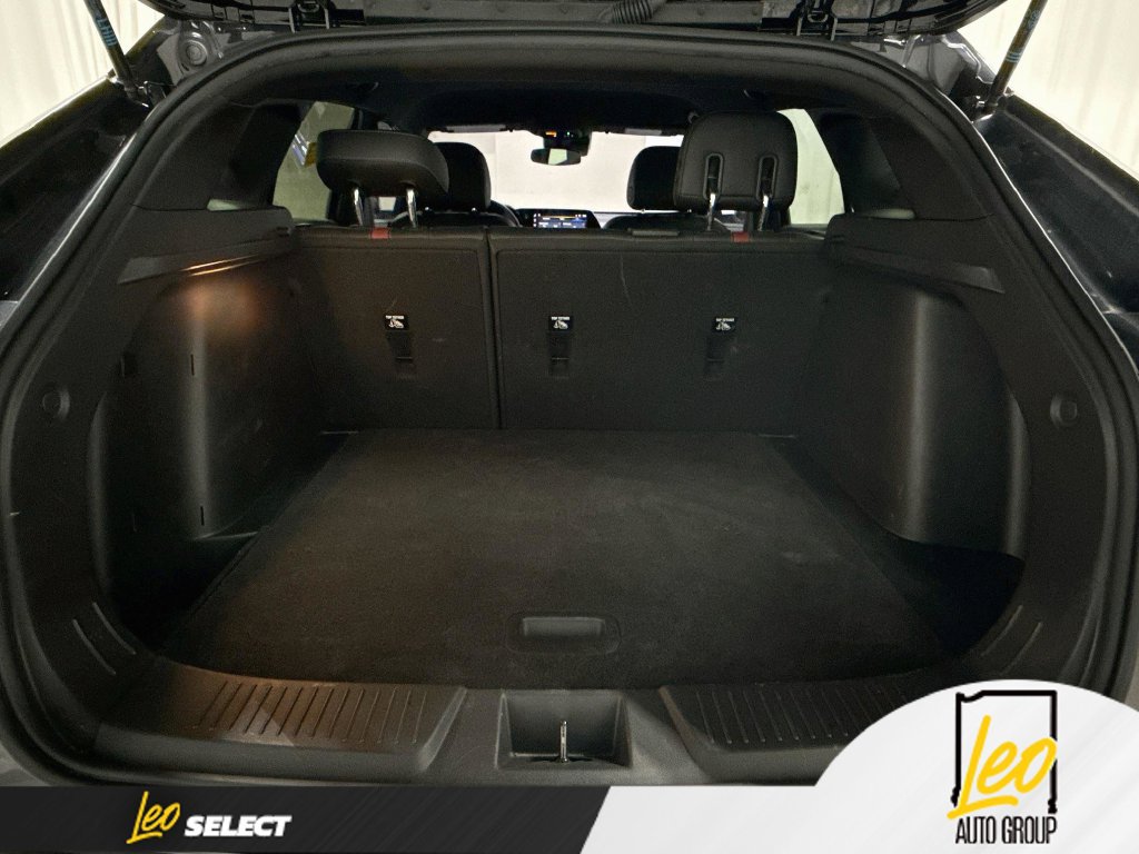 Used 2024 Chevrolet Trax RS w/ Driver Confidence Package FWD image 27