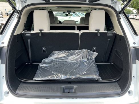 New 2027 INFINITI QX60 Luxe w/ Cargo Package FWD image 22