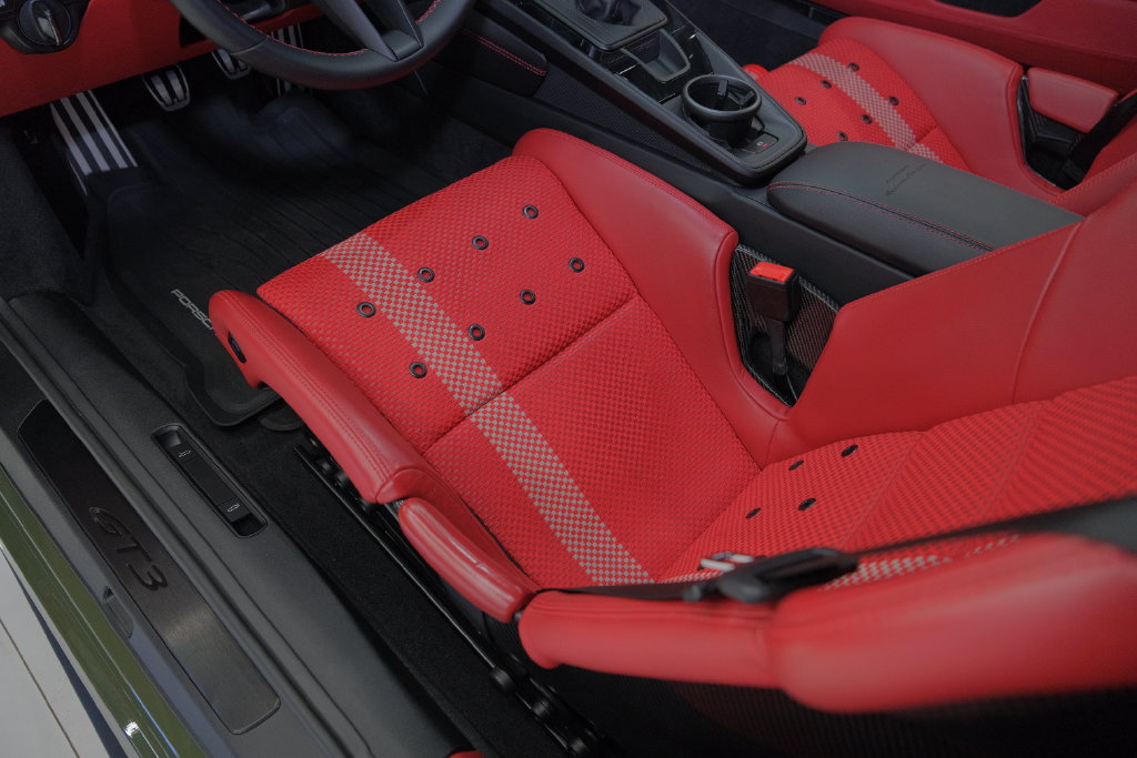 Used 2022 Porsche 911 GT3 RWD image 25
