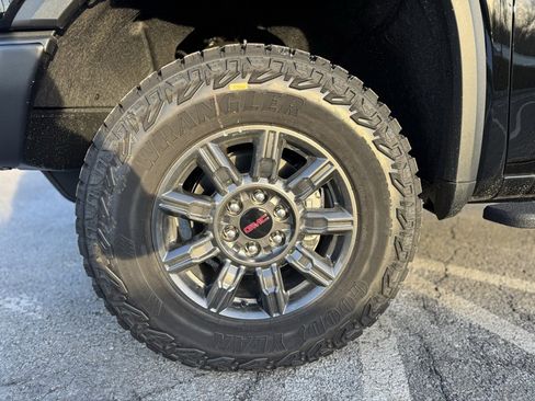 New 2026 GMC Sierra 1500 AT4X image 3