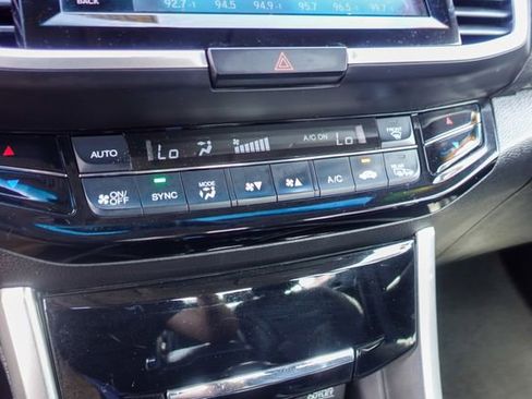 Used 2017 Honda Accord EX-L image 18