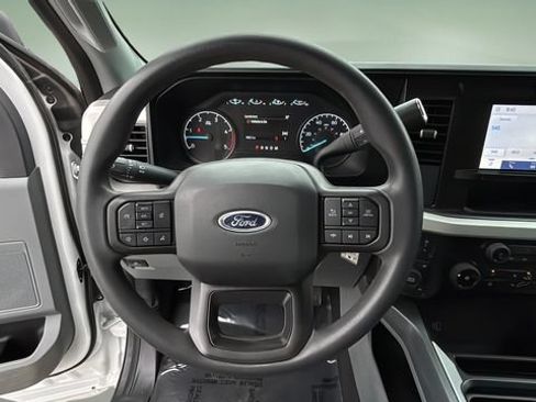 Used 2025 Ford F250 XLT w/ FX4 Off-Road Package AWD/4WD image 13