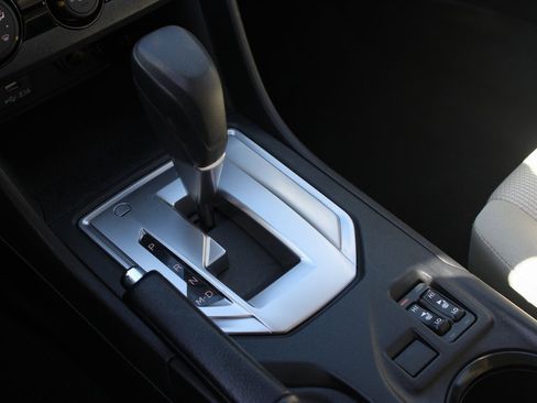 Used 2023 Subaru Impreza Premium image 23