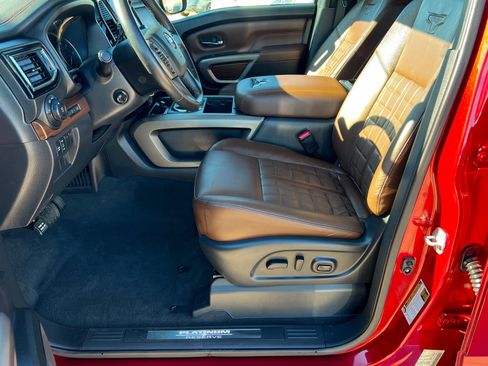 Used 2022 Nissan Titan Platinum Reserve w/ Moonroof Package image 17