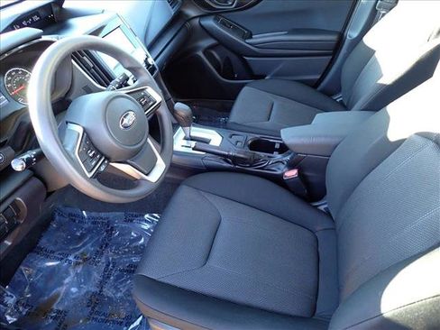 Used 2017 Subaru Impreza 2.0i image 8