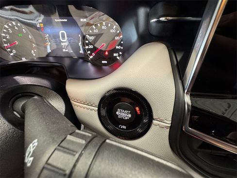 New 2026 Jeep Compass Limited image 19