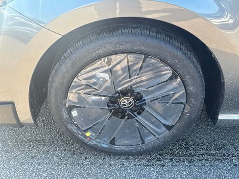 New 2026 Toyota Camry SE image 14