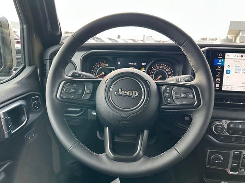 New 2026 Jeep Gladiator Sport image 10