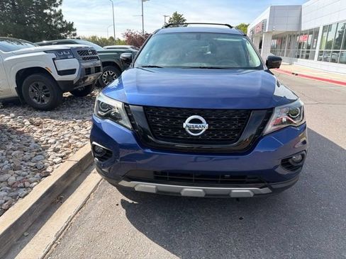 Used 2020 Nissan Pathfinder SL AWD/4WD image 8