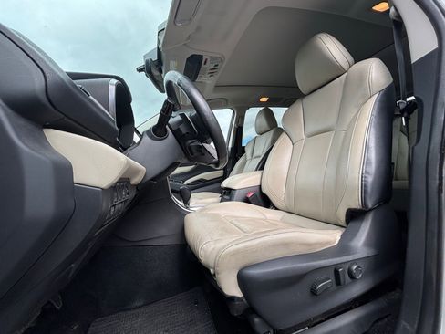 Used 2019 Subaru Ascent Limited AWD/4WD image 7