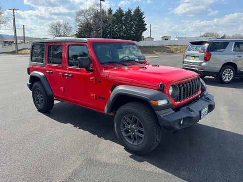 Used 2024 Jeep Wrangler Sport S image 2