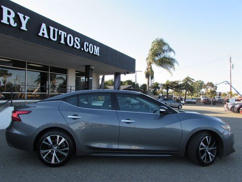 Used 2017 Nissan Maxima 3.5 SV FWD image 8