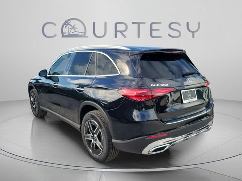 Certified 2026 Mercedes-Benz GLC 300 4MATIC image 3
