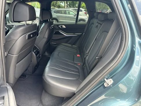 Used 2025 BMW X5 xDrive50e AWD/4WD image 6