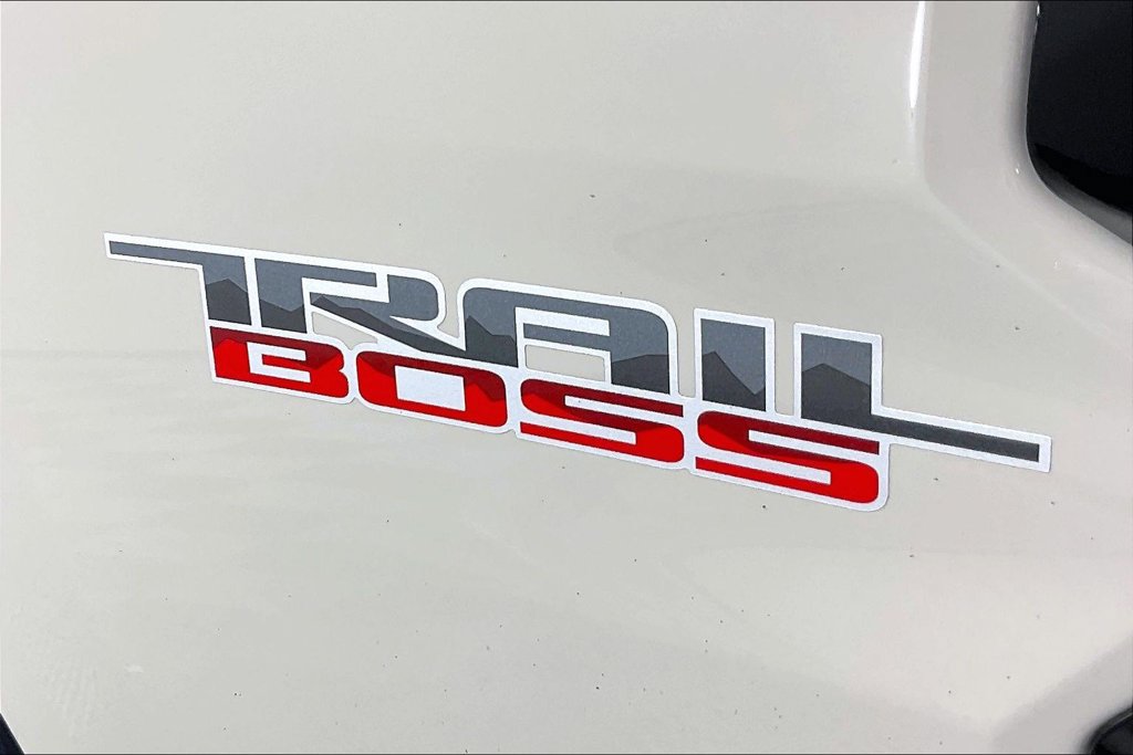 Used 2026 Chevrolet Colorado Trail Boss AWD/4WD image 22