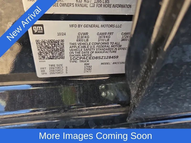 Used 2025 Chevrolet Silverado 1500 LT RWD image 8