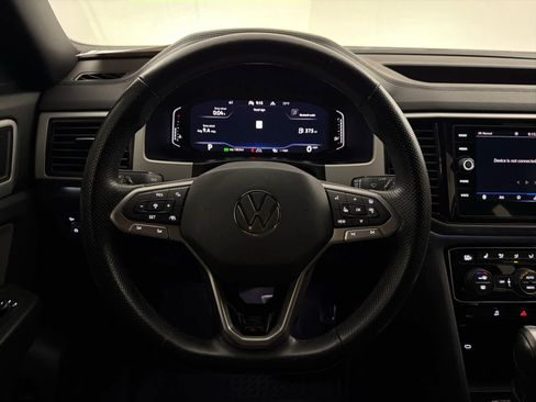 Used 2022 Volkswagen Atlas Cross Sport SEL R-Line image 12