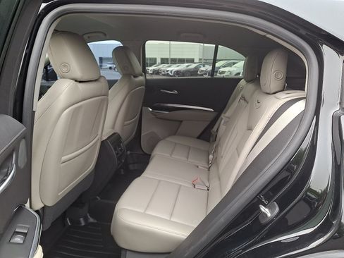 Used 2019 Cadillac XT4 Luxury AWD/4WD image 10
