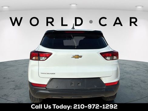Used 2022 Chevrolet TrailBlazer LS FWD image 14