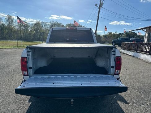 Used 2018 RAM 1500 Big Horn image 9