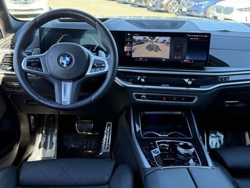 Certified 2023 BMW X7 xDrive40i w/ Executive Package image 29
