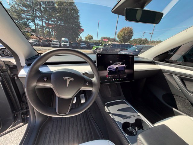 Used 2023 Tesla Model Y Long Range AWD/4WD image 10