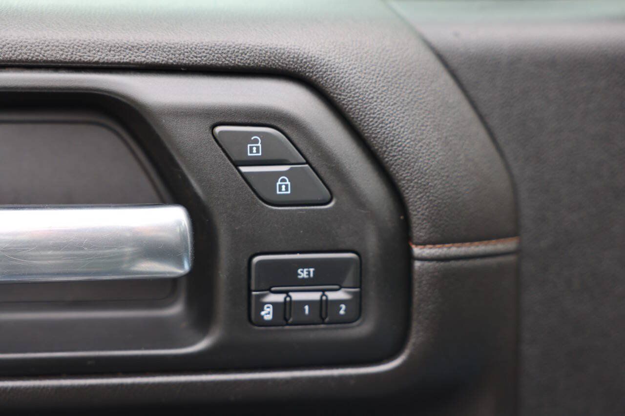 Used 2020 GMC Sierra 2500 AT4 w/ AT4 Premium Package AWD/4WD image 20