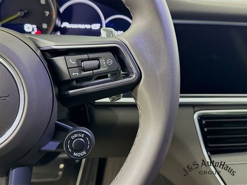 Used 2021 Porsche Panamera 4S image 14