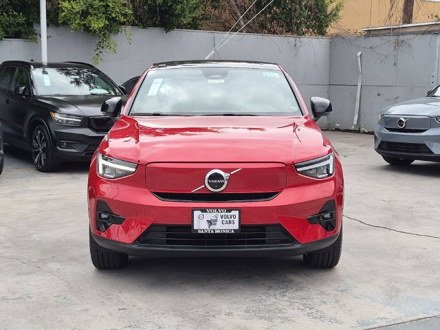 Used 2023 Volvo C40 P8 Recharge Ultimate w/ Protection Package Premier AWD/4WD image 8
