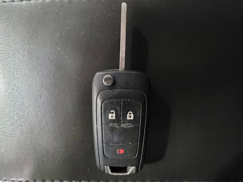 Used 2017 GMC Terrain SLE image 32