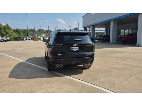 New 2026 Chevrolet Traverse High Country image 7