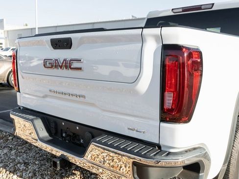 Used 2022 GMC Sierra 1500 SLT image 5