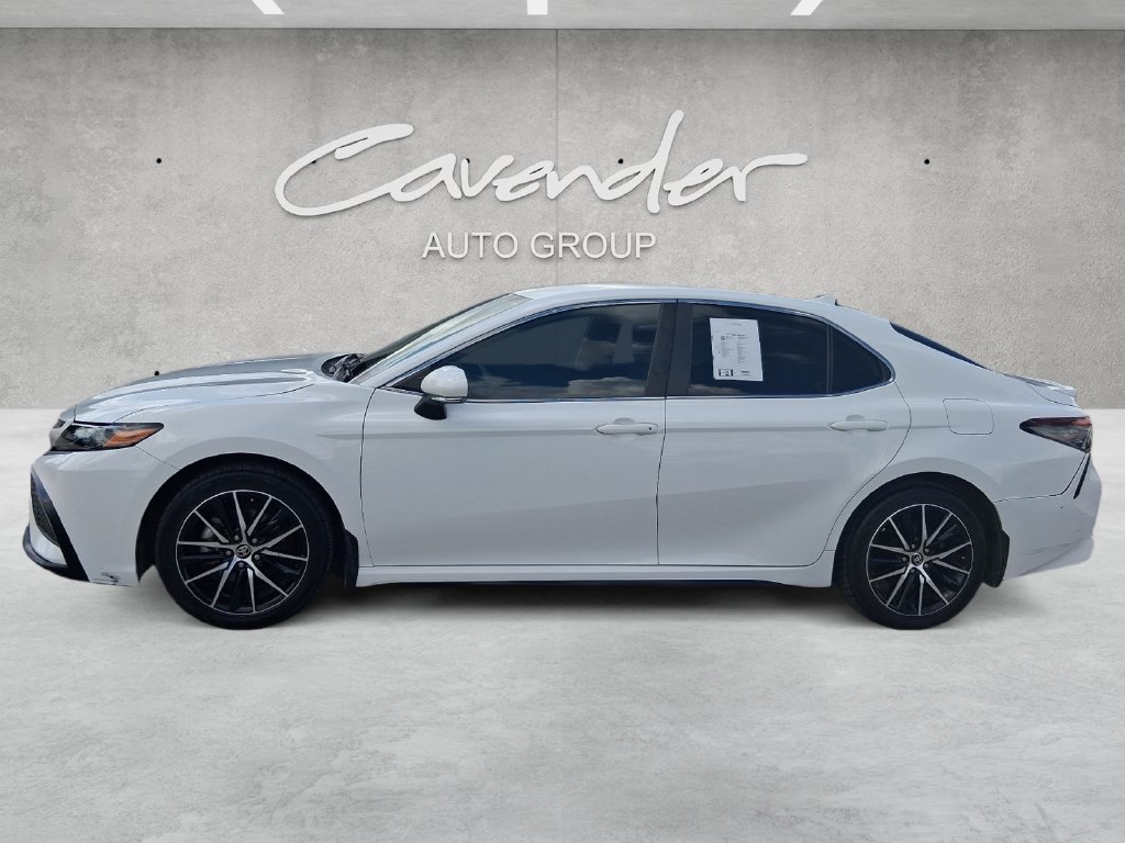 Used 2024 Toyota Camry LE FWD image 13