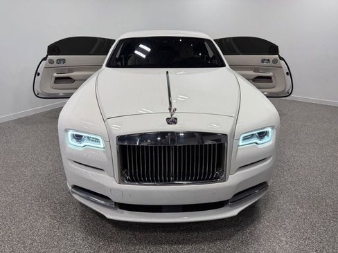 Used 2019 Rolls-Royce Wraith image 4