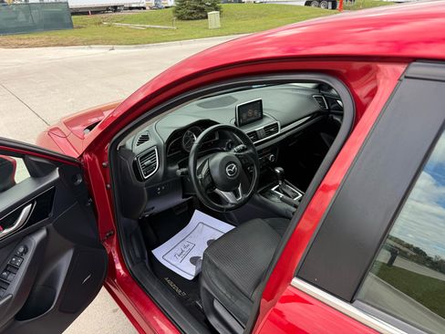 Used 2016 MAZDA MAZDA3 i Touring w/ Popular Equipment Package image 15