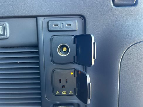 New 2025 Ford Expedition Tremor image 28