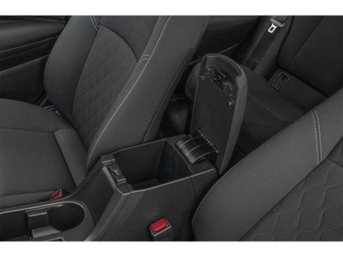 Used 2026 Toyota Corolla LE FWD image 40