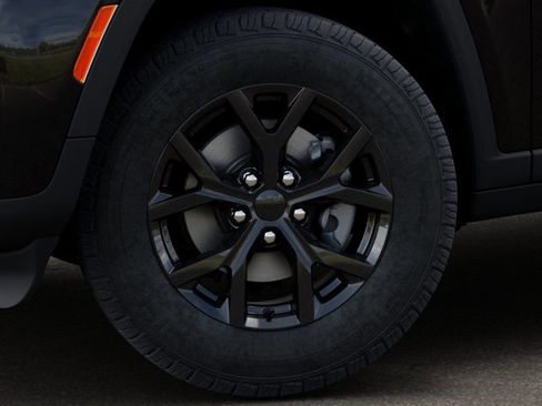 New 2026 Jeep Grand Cherokee Altitude AWD/4WD image 8
